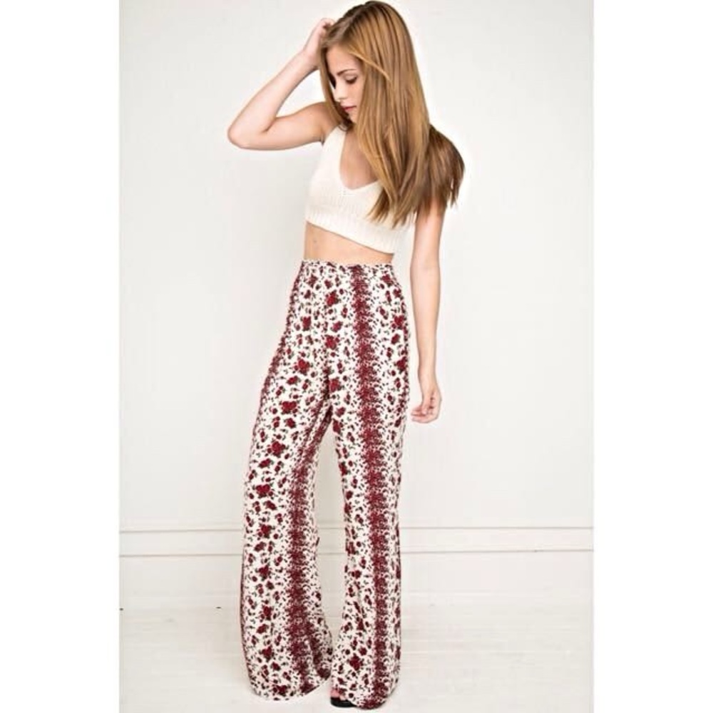 Brandy Melville Floral Casual Pants